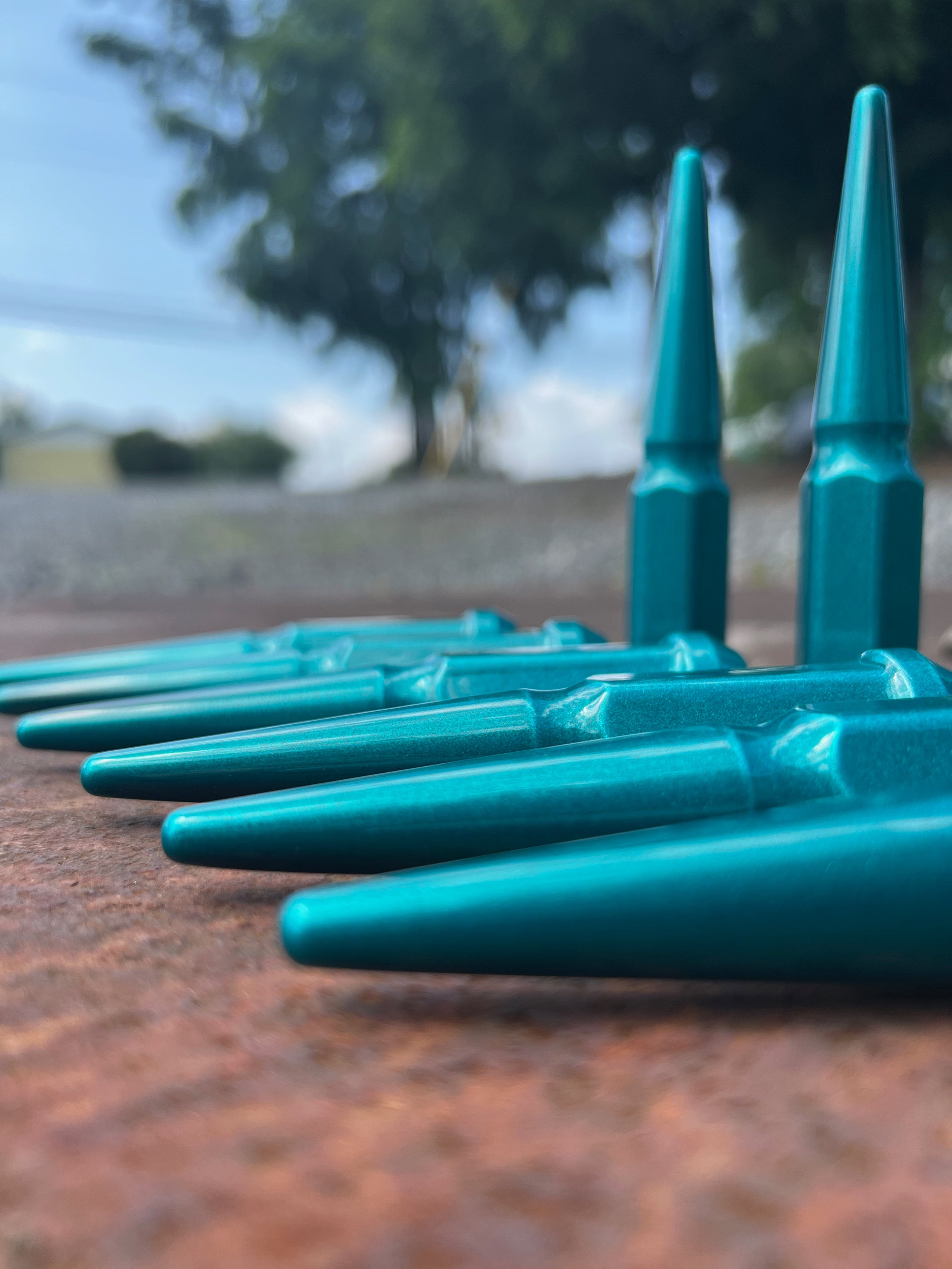 Teal lug online nuts